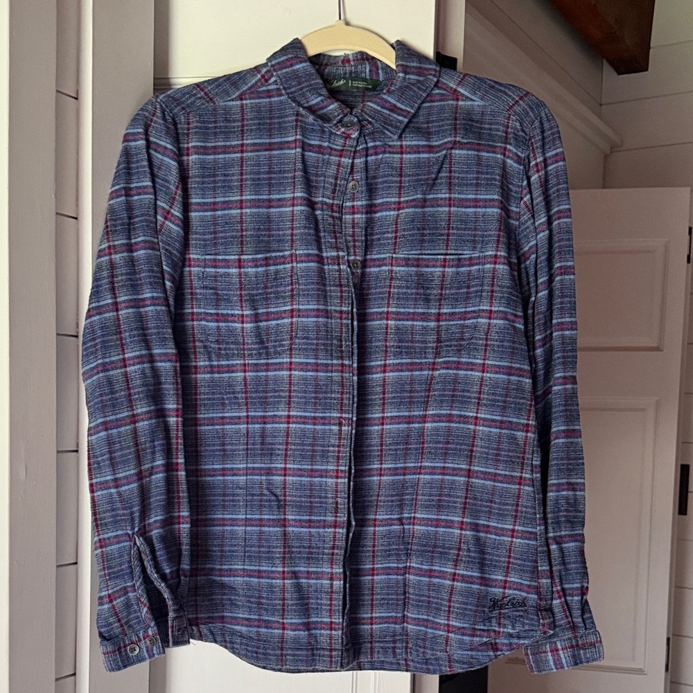 Woolrich Women’s Red and Blue Cotton flannel shirt Size Small